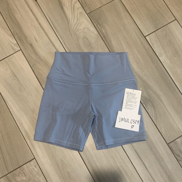 Lululemon Align Short 6” * Chambray - Picture 4 of 4